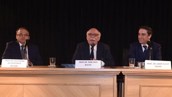 Bakan Avcı, İletişim Öğrencilerine Konferans Verdi