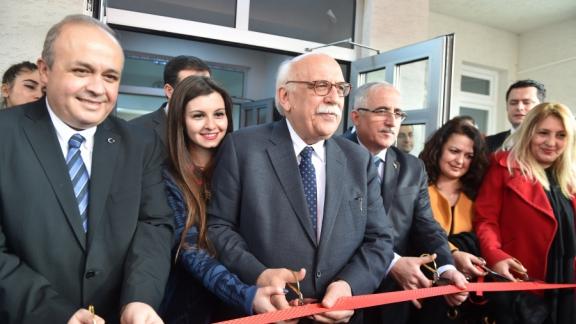 Bakan Avcı, Odunpazarı Halk Eğitim Merkezi ve Akşam Sanat Okulu’nun açılışını gerçekleştirdi