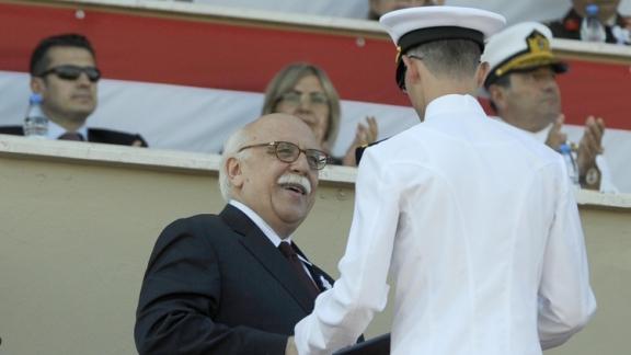 Bakan Avcı, Deniz ve Hava Harp Okulu mezuniyet törenine katıldı