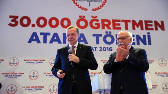 Maarif camiasına 30 bin yeni öğretmen