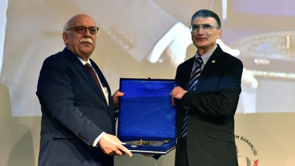EBA Fen Deneyleri Yarışması’nda “Aziz Sancar Ödülü”