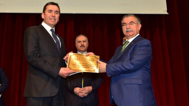 Bakan Yılmaz: Gayemiz evlatlarımızı 21. yüzyıla daha iyi hazırlamak