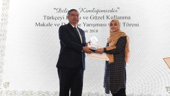 Bakan Yılmaz, Türkçeyi Doğru ve Güzel Kullanma Makale ve Deneme Yarışması Ödül Töreni’ne katıldı