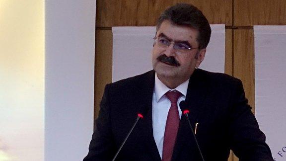 Erdem, "Liseli Gençler Osmanlıca Yarışıyor" projesinin tanıtım programına katıldı