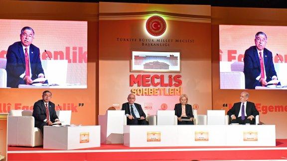 Bakan Yılmaz, TBMM´de "Meclis Sohbetleri"nde oturum başkanlığı yaptı
