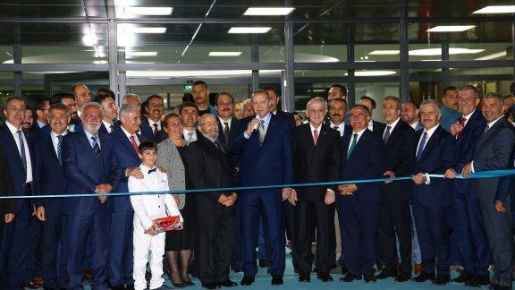 Cumhurbaşkanı Erdoğan’ın katılımıyla Kayseri’de fen lisesinin açılışı yapıldı