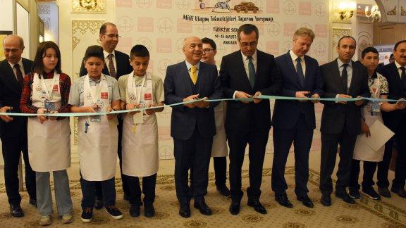 Öğrencilerin millî ulaşım araçları tasarımı