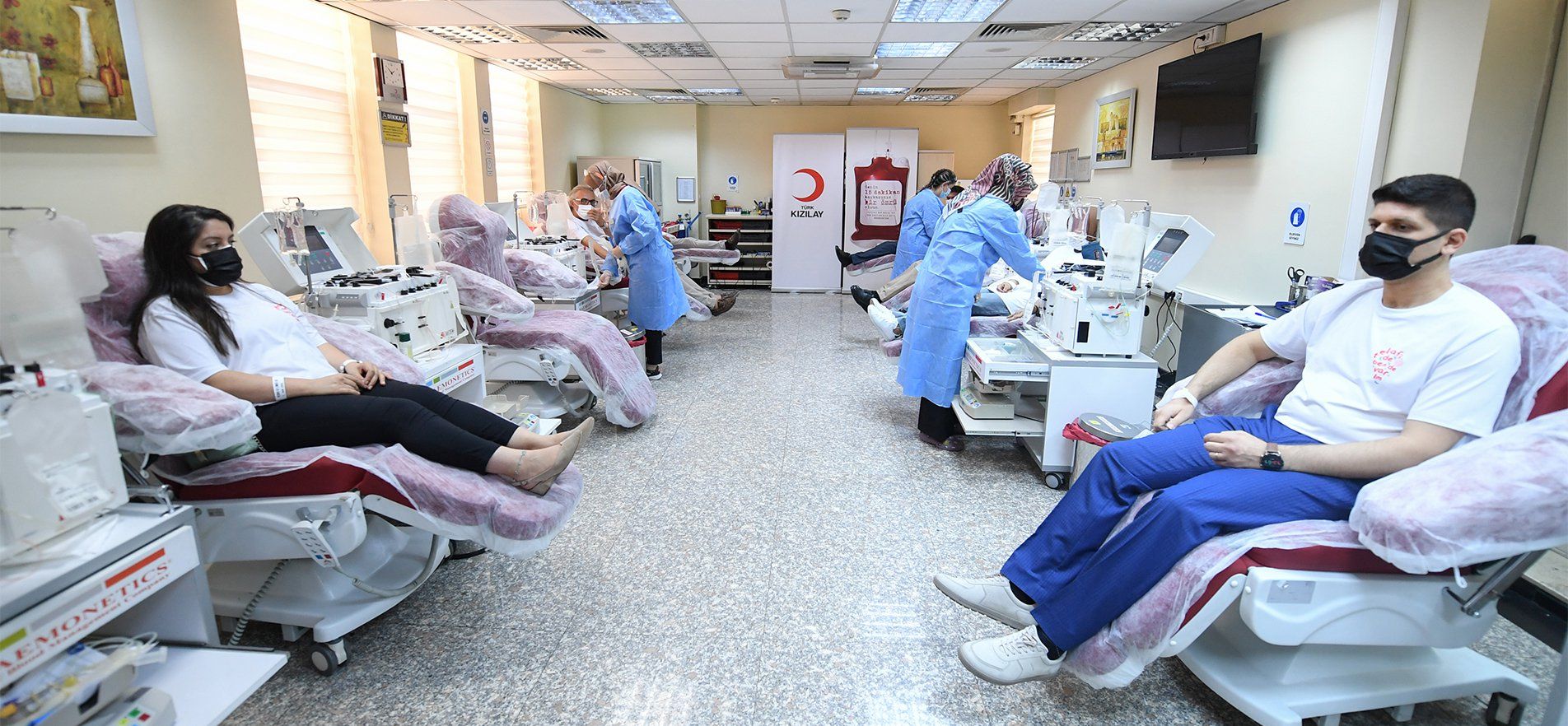 ÖĞRETMENLERİMİZ HEM TELAFİDE HEM DE KAN BAĞIŞINDA