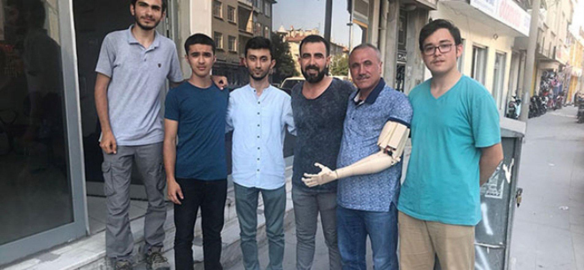 15 TEMMUZ GAZİSİNE PROTEZ KOL YAPTILAR