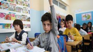 DEPREM NEDENİYLE NAKLİNİ BAŞKA İLE ALDIRAN ÖĞRENCİLERDEN 94 BİN 12'Sİ OKULUNA DÖNDÜ