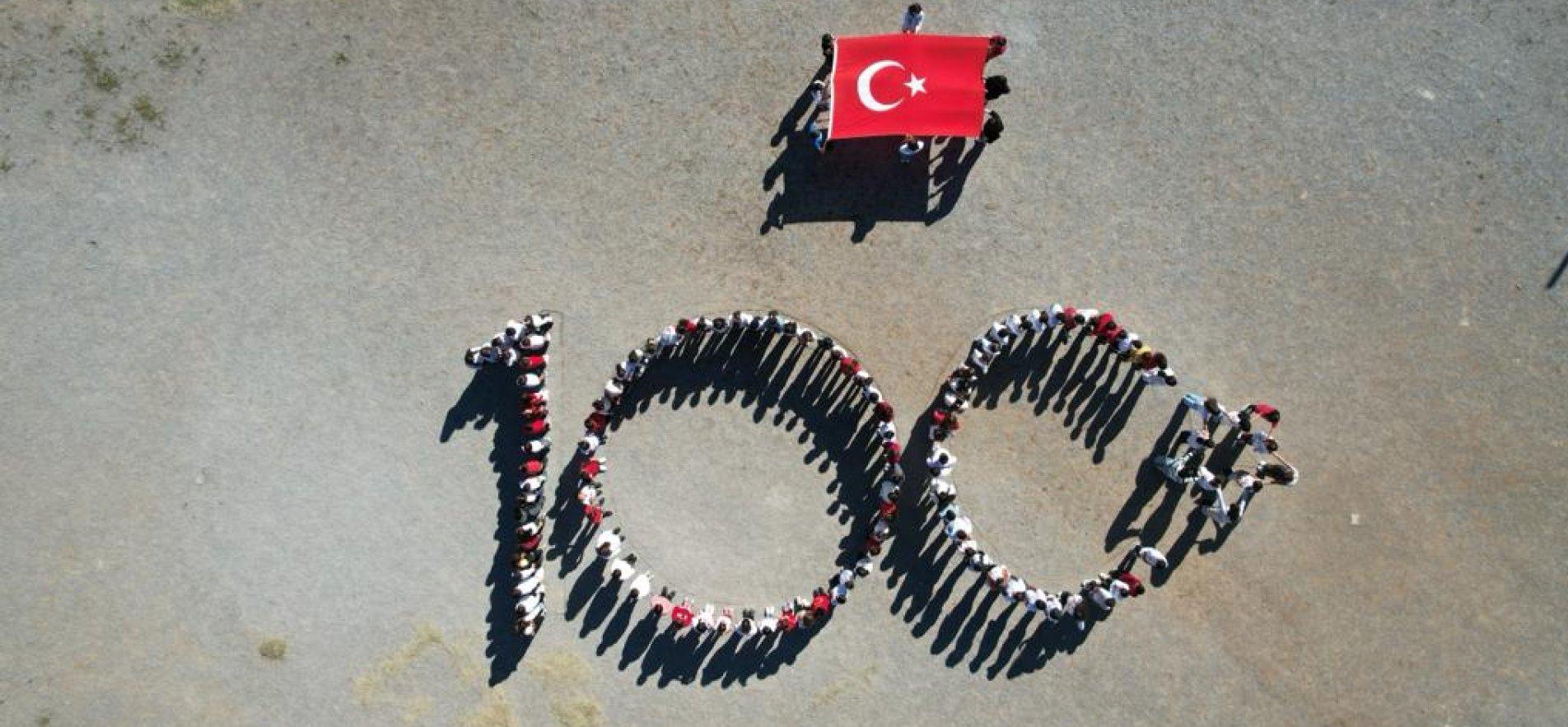 TATVAN'DA ÖĞRENCİLER
