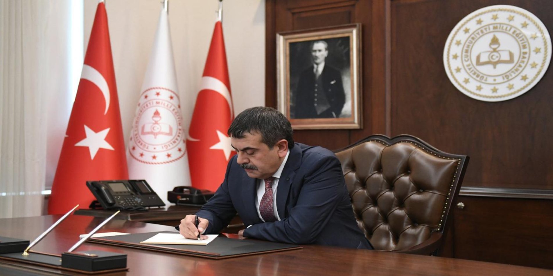 BAKAN TEKİN, TÜM ÖĞRETMENLERE
