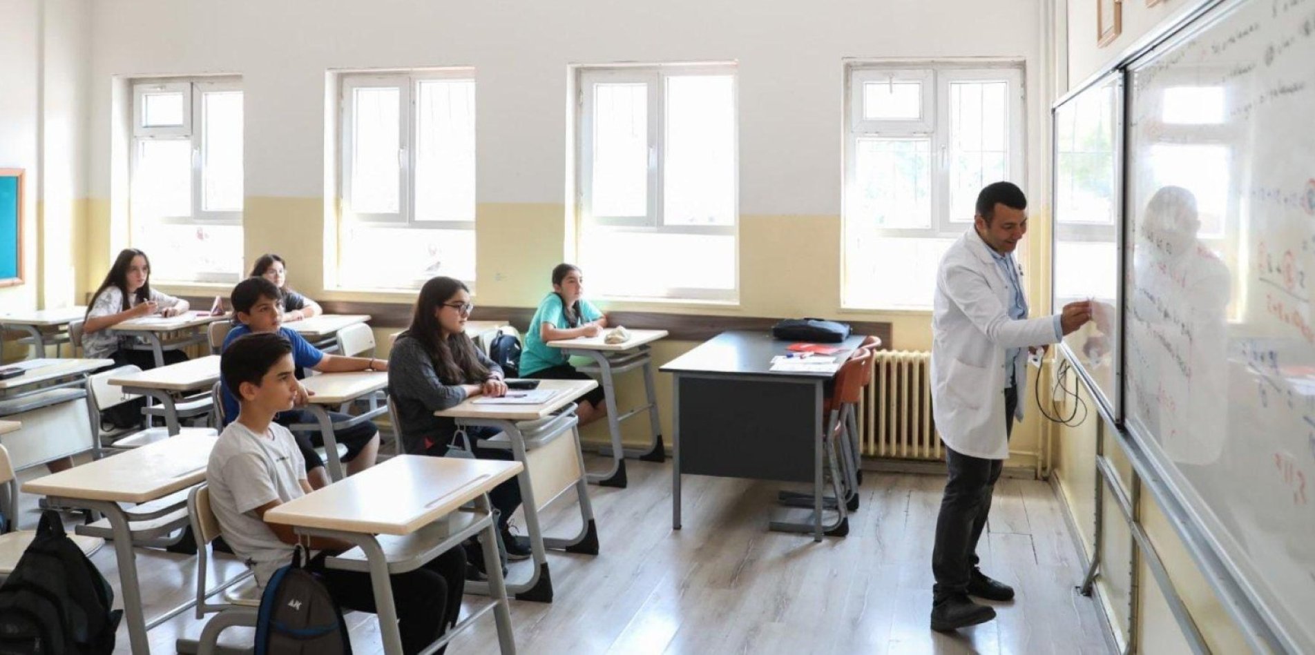 ÖĞRETMENLERİN İL İÇİ İSTEĞE BAĞLI YER DEĞİŞTİRME SONUÇLARI AÇIKLANDI
