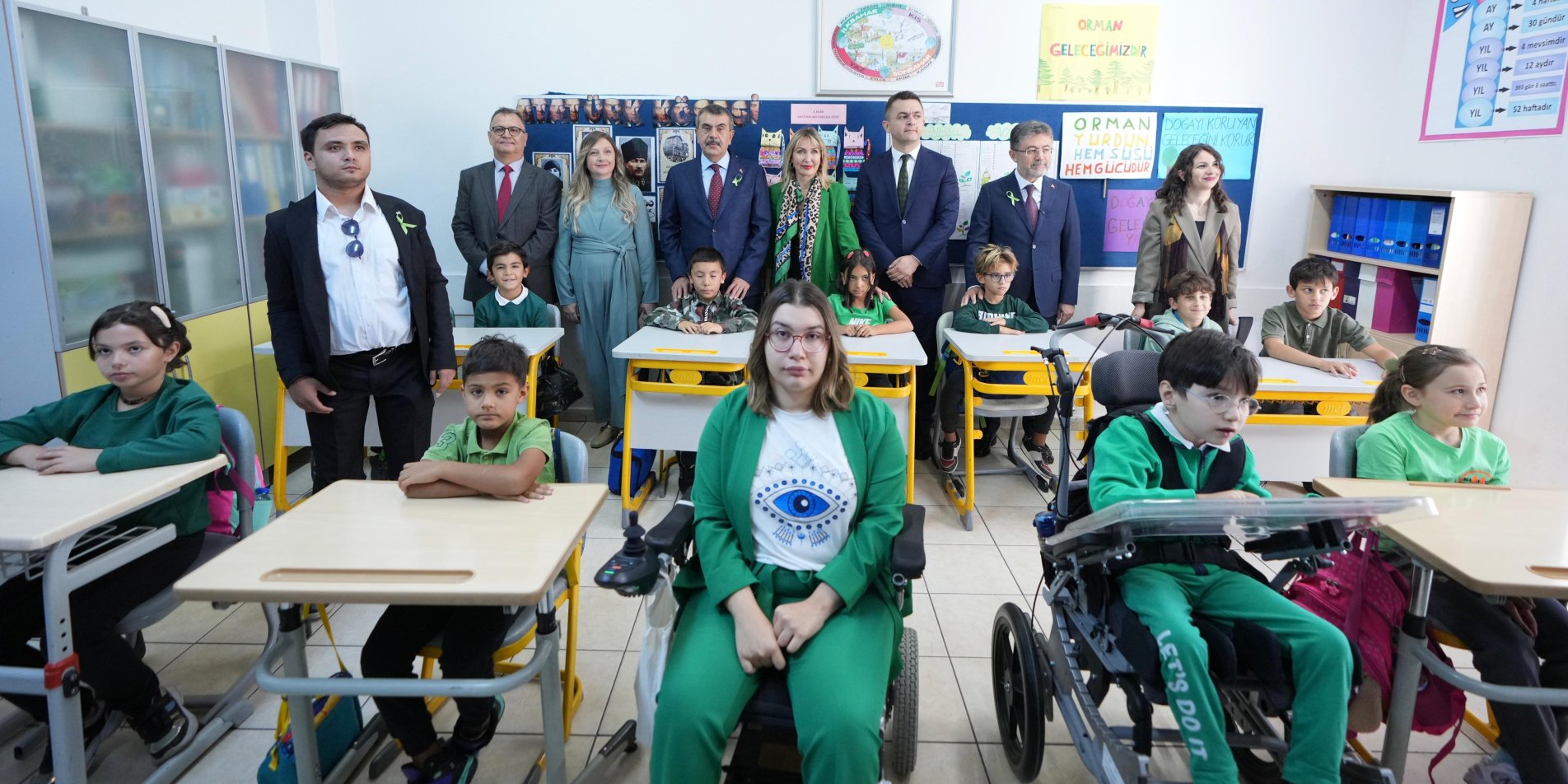 BAKAN TEKİN VE BAKAN YUMAKLI, 