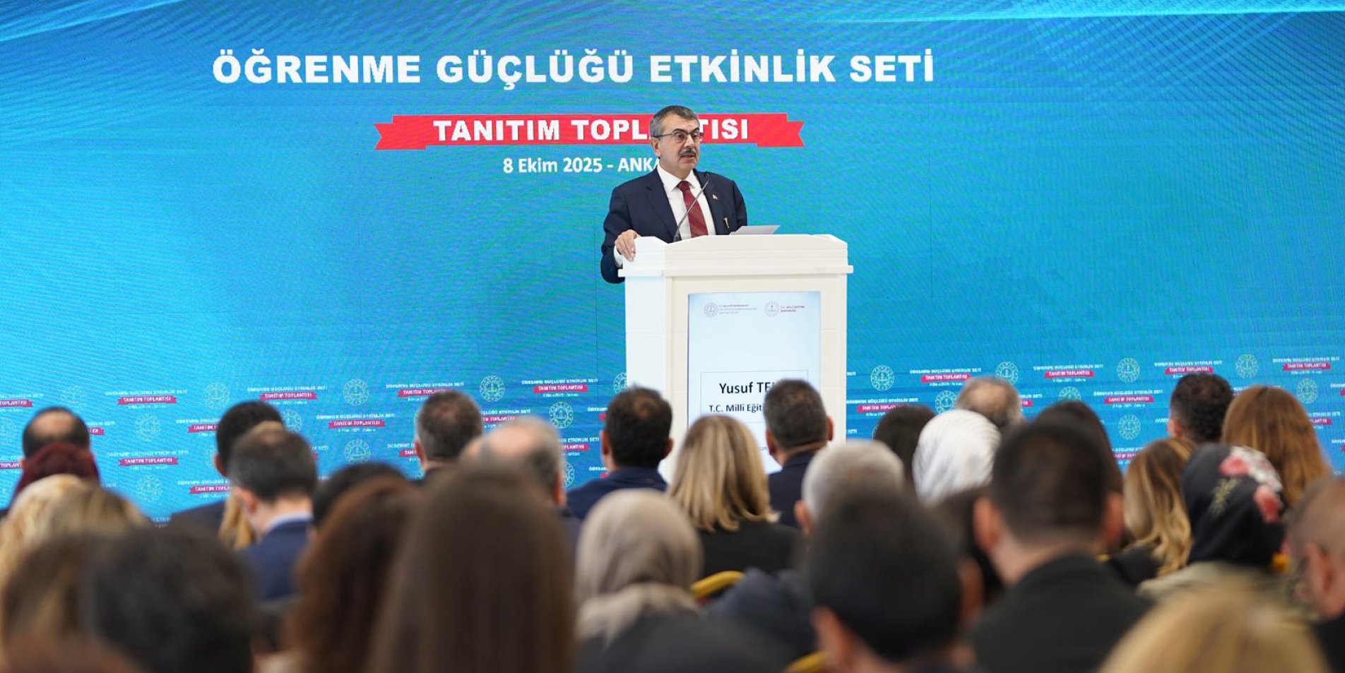 BAKAN TEKİN, 