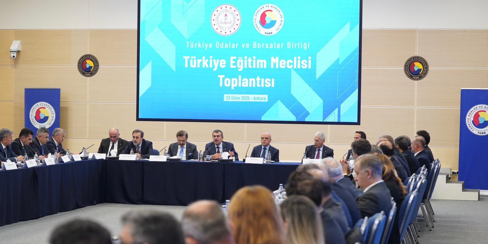 BAKAN TEKİN, 